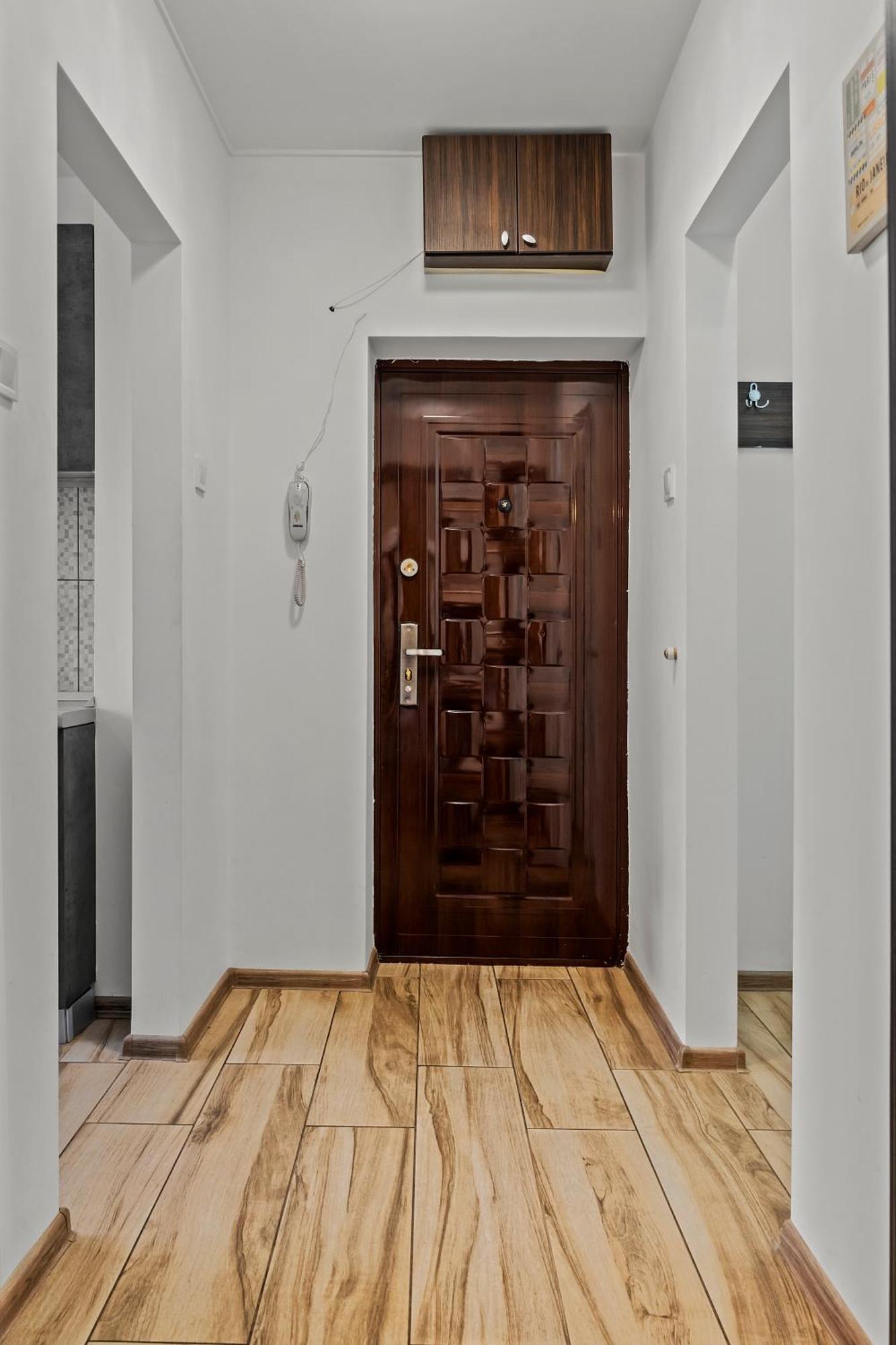 Apartament De Lux Drumul Taberei Bucharest Exterior photo