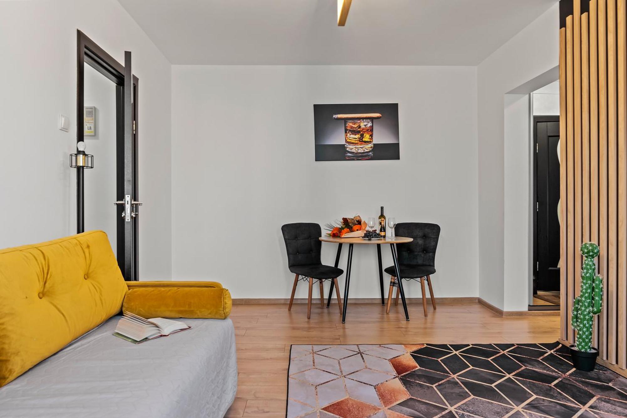 Apartament De Lux Drumul Taberei Bucharest Exterior photo