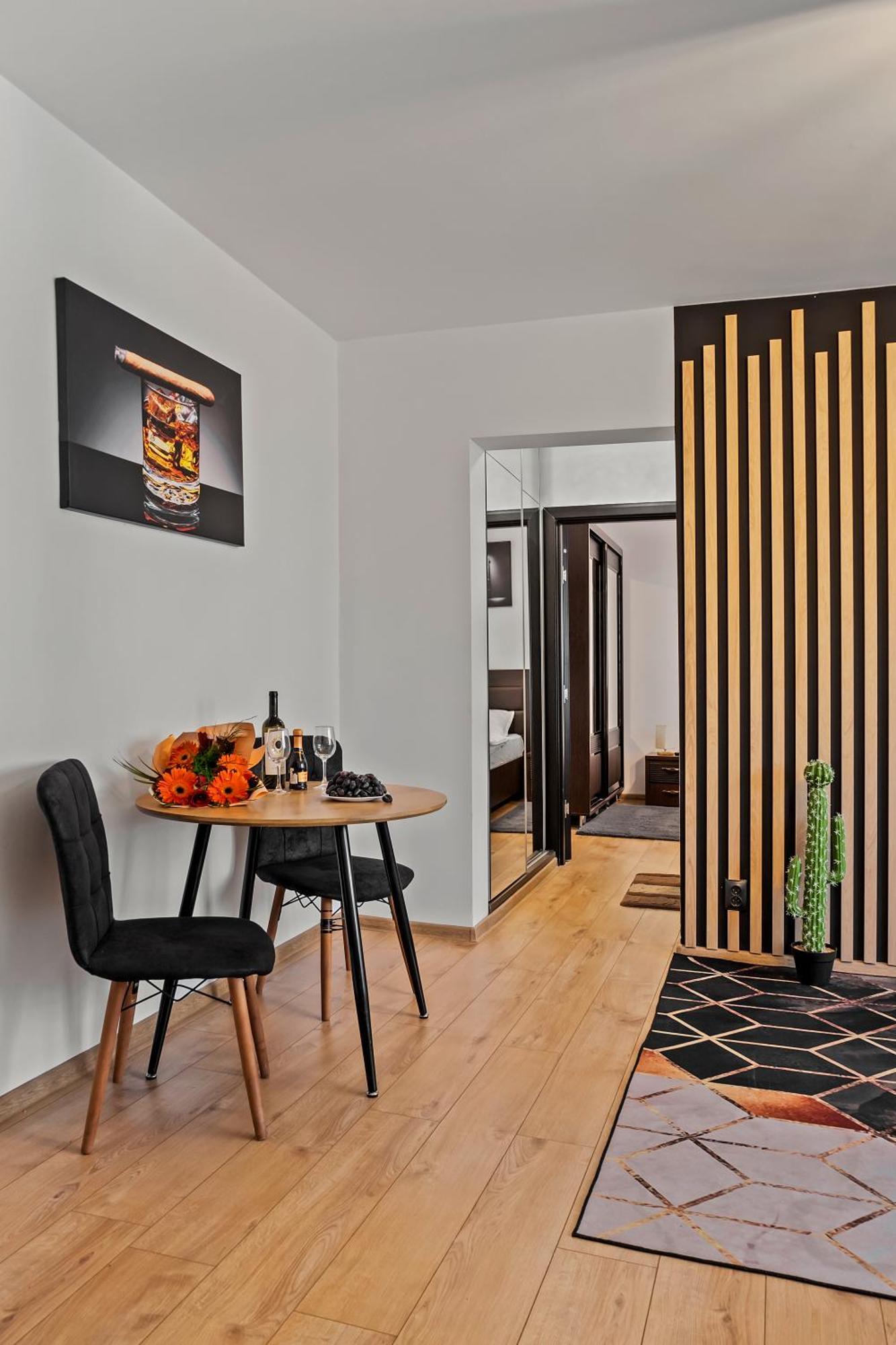 Apartament De Lux Drumul Taberei Bucharest Exterior photo